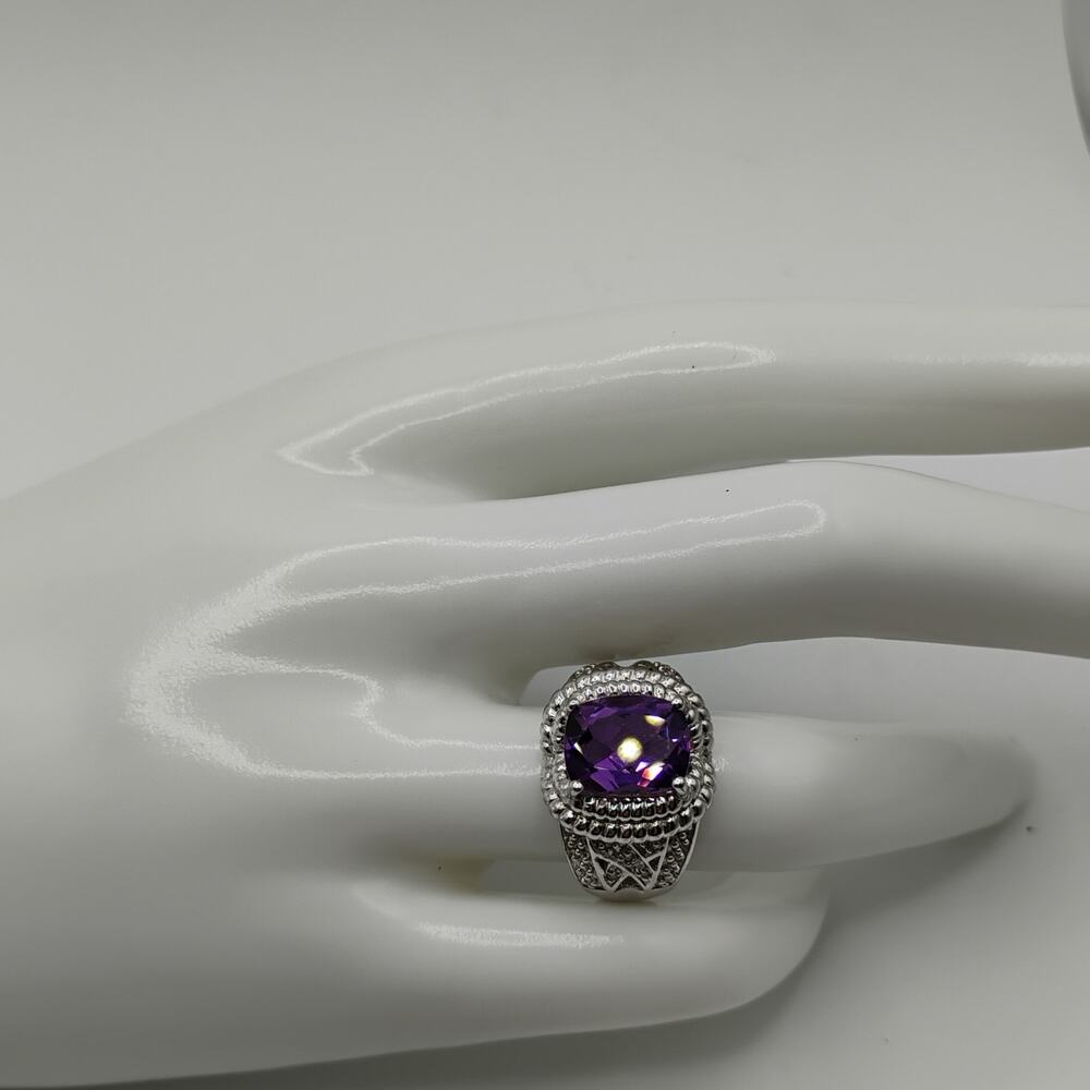 Amethyst Sterling Silver Ring size 7